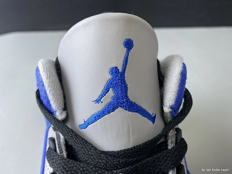 Royal” 3 CT8532-400 Jordan  “Varsity Air 0930